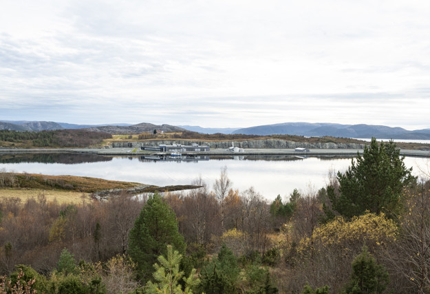 Jøsnøya Lerøy-fabrikk på Hitra